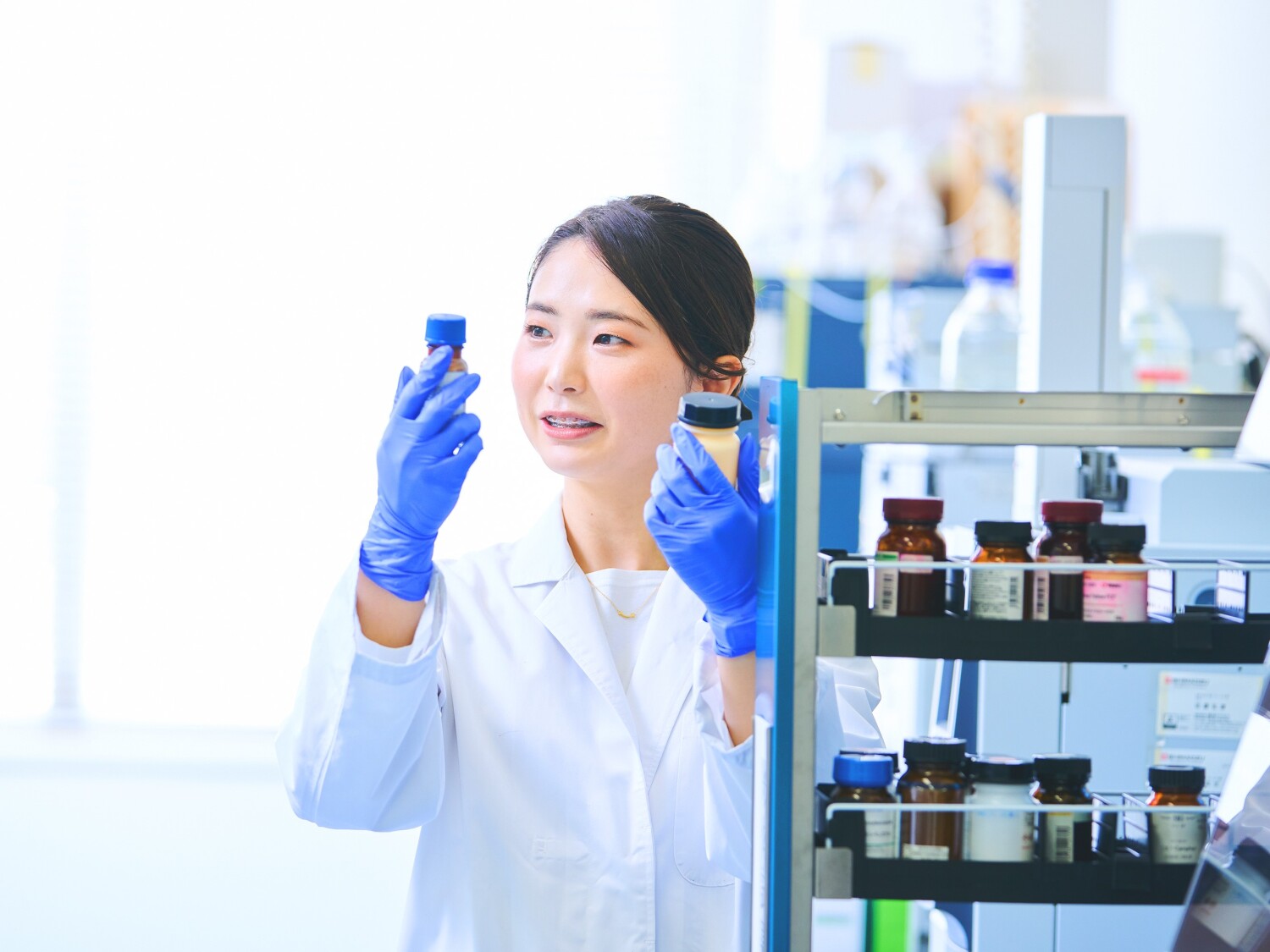 細胞培養、遺伝子解析、タンパク質解析などに関わる研究補助業務